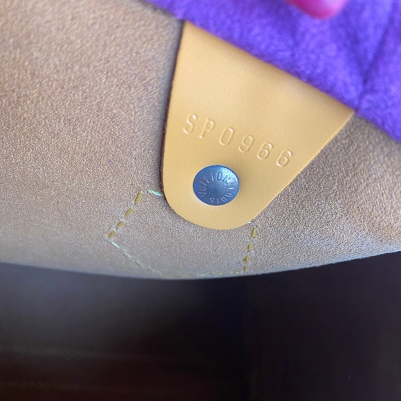 Louis Vuitton Speedy 25 Yellow Epi Leather - Picture 15 of 16